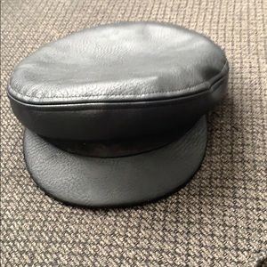 Britton leather cap